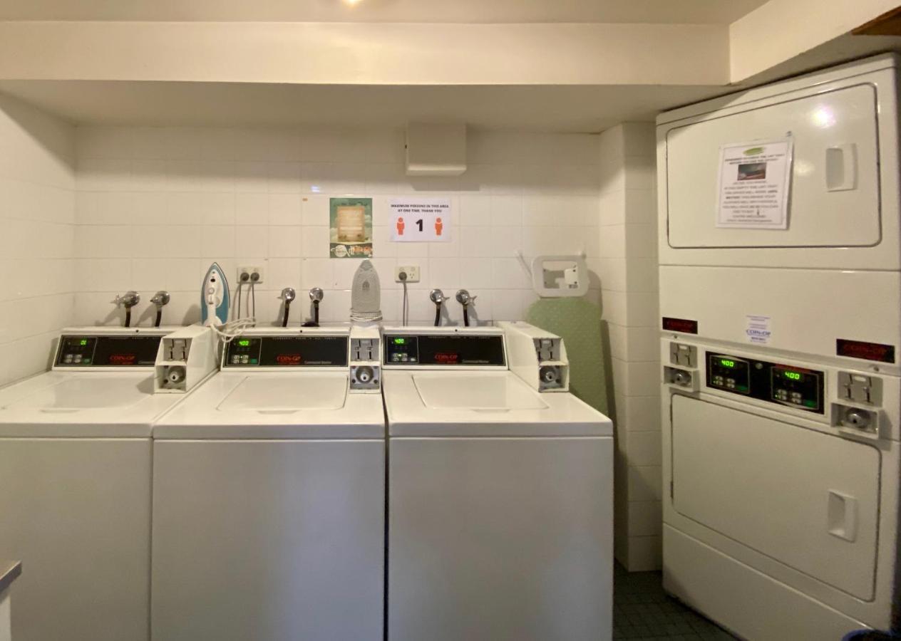 Boardrider Backpackers And Budget Motel Sydney Bagian luar foto