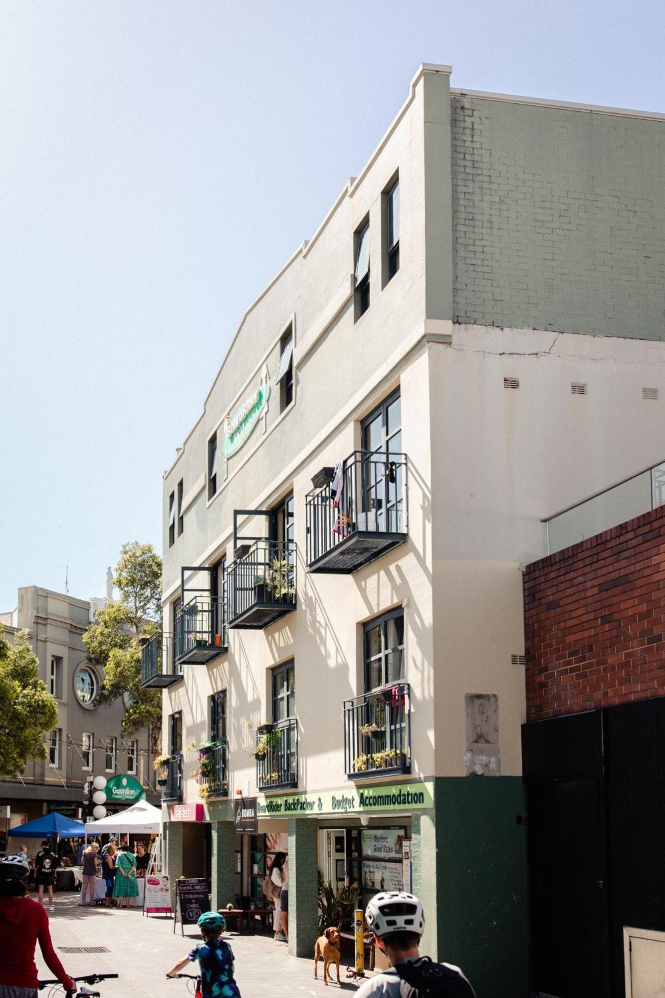 Boardrider Backpackers And Budget Motel Sydney Bagian luar foto